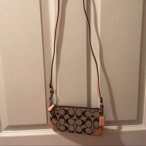 EUC - Coach long strap wristlet - khaki